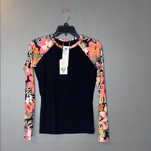 NWT billabong floral surfer women’s top size M